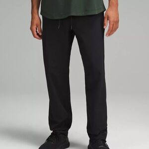 New without Tags Men's Large lululemon Zeroed In Classic-Fit Pant Regular